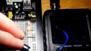 Photodiode multimeter and oscilloscope show each volt across a 1KΩ resistor results in 1mA current