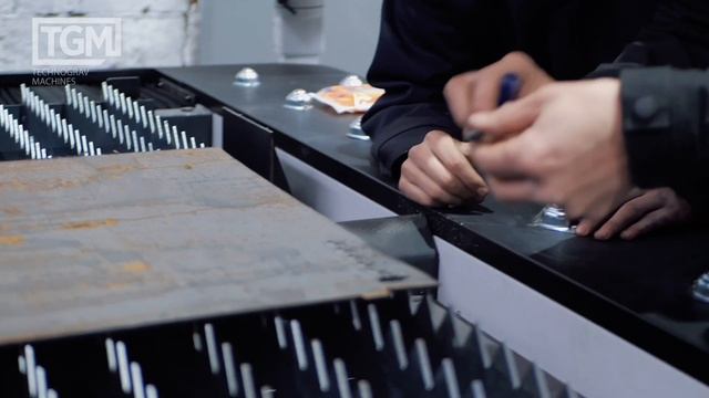 Настройка и обучение оператора работе на лазерном станке открытого типа Senfeng SF3015G 3 кВт