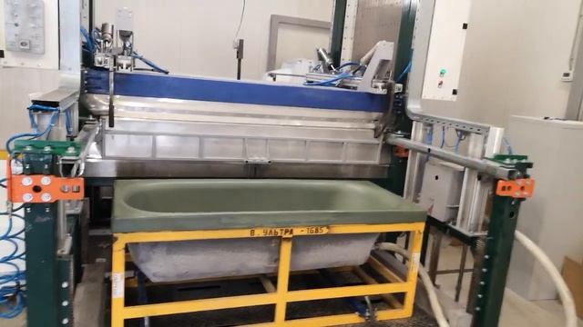 Как делают акриловые ванны Тритон (Triton) смотреть онлайн