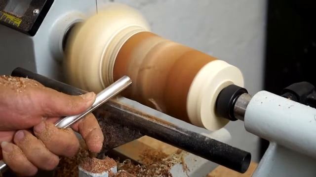 Сегментированная ваза, деревообработка смотреть онлайн