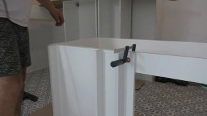 Как собрать нижний угловой шкаф на кухне