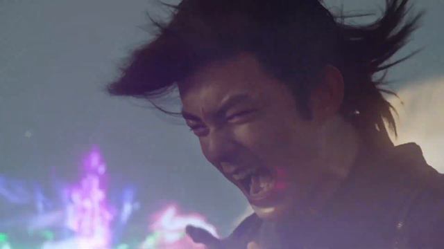 功夫小子救了重傷的獅王，危機關頭獅王拼命來救他！