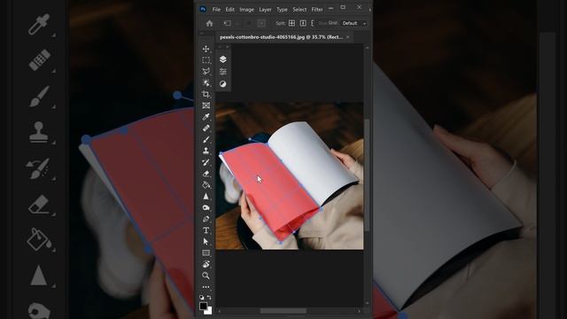 How To Use Smart Objects with Mockups in Photoshop