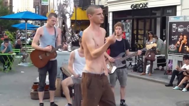 Уличные музыканты
