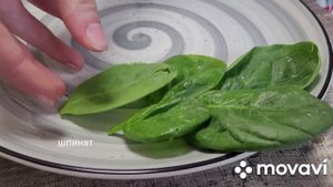 Шикарная свиная вырезка в устричном соусе, рис с шафраном, шпинат с сыром Халуми.