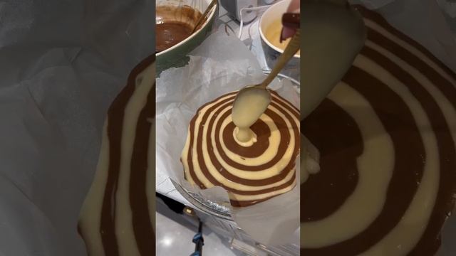 Пирог Зебра? Рецепт в описании с вас подписка и лайк??? смотреть онлайн