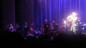 Leonard Cohen - Paramount 4/13/09 I'm your man