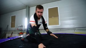 БАТУТ VS СУПЕР ЛИПКИЙ КЛЕЙ!