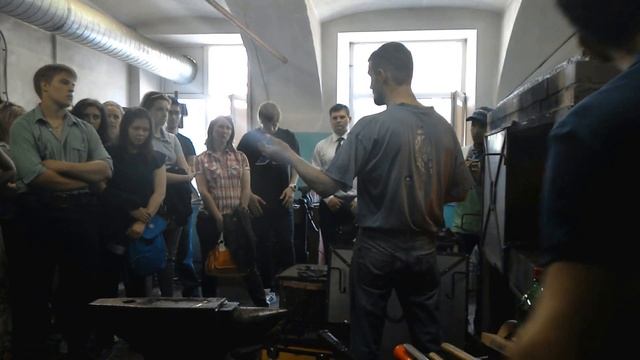 Даниил Черновалов. Ковка подковы. смотреть онлайн