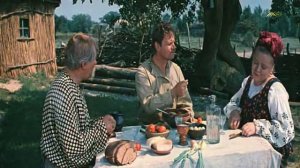 Я интересуюсь: у вас бывают мигрени? Нет, у нас никого не бывает! Одна только скука...