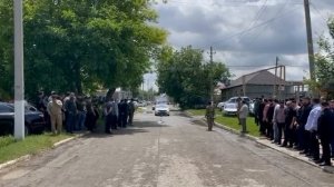 [ Альбом ]
Задержанный за сожжение Корана в Волгограде Никита Журавель доставлен в Чечню.

Глава СК