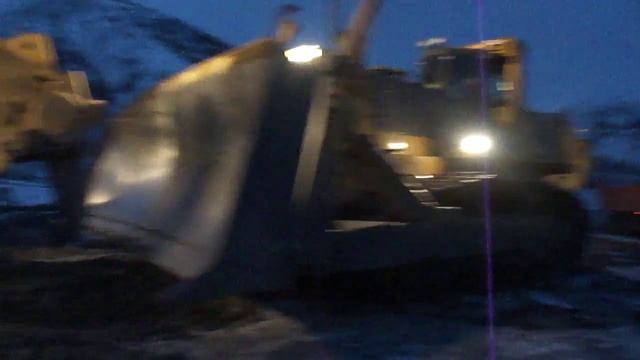 Магадан комацу Д475 (полюс)