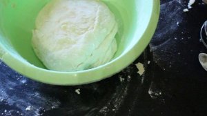 Булочки из дрожжевого теста на кефире