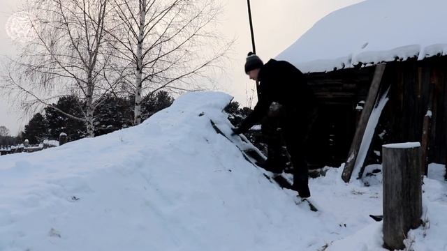 СДЕЛАЛ ЛЕДЯНУЮ ГОРКУ ДЕРЕВЕНСКИЕ БУДНИ смотреть онлайн