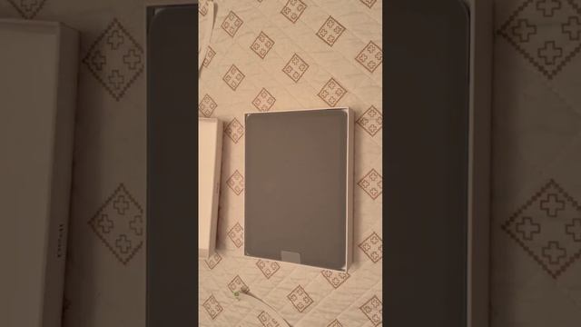Unboxing the new IPad 10th gen!!!