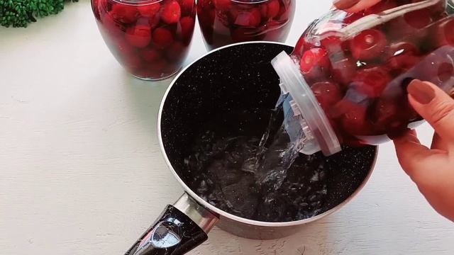 БЕЗ САХАРА! БЕЗ ЗАМОРОЗКИ! Вот так я храню вишню на зиму! #вишня #назиму смотреть онлайн