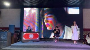 «Она сидела у окна» Автор Алквиад