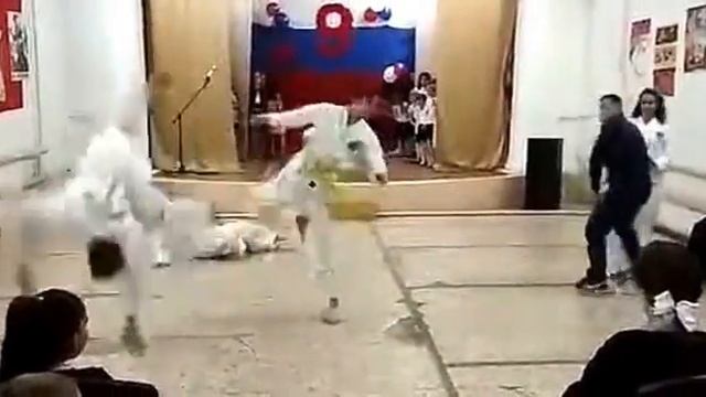 Показательные выступления по тхэквондо  в Горячем Ключе 05.05.2018 часть 4 смотреть онлайн