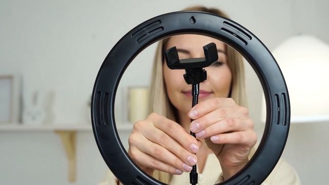 LaFoto Кольцевая лампа 26 см + усиленный штатив смотреть онлайн