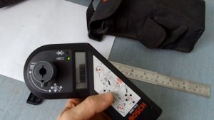 Цифровой детектор металлов Bosch DMO 10 E