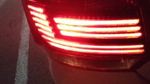 Обзор WV Polo sedan 2014г.в. и замена задних фонарей. Часть 2.