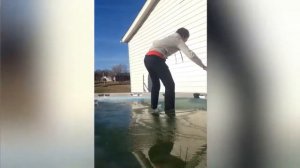 Милые дети воды терпит неудачу! Веселые детские видео / Cute Kids Water Fails! Funny Baby Videos #9