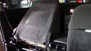 Vectra C. Не сдвигается сиденье.