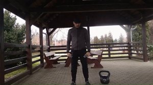 Утренняя зарядка с гантелями