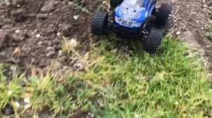 ГОНОЧНАЯ МАШИНКА. ГОНКИ ПО БЕЗДОРОЖЬЮ ПО ТРАВЕ