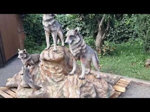 Композиция волков из арт бетона.