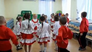Хоровод "Ой сад во дворе"