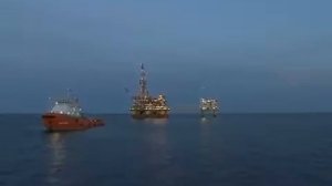 МОРСКАЯ НЕФТЯНАЯ ПЛАТФОРМА В КАСПИЙСКОМ МОРЕ