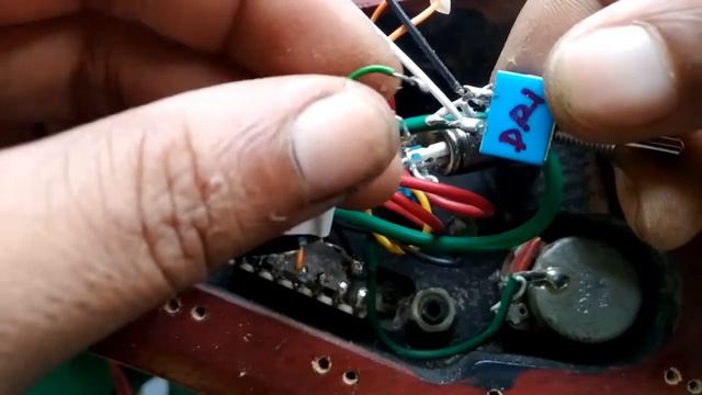 Install biroe sustainer pickup HSH #biroe_sustainer #sustainer#sustaniac#ibanez смотреть онлайн