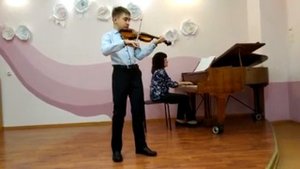 2) «Русский танец» С. Прокофьев, исполняет Никита Проскурнин (скрипка)