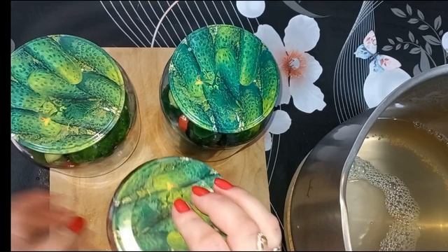 Мариную корнишоны