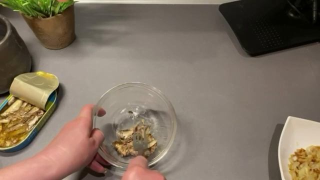 Latvian salad with rice and sprats смотреть онлайн