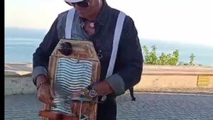 Музыкант в Севастополе