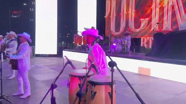 Ojos Marrones (En Vivo 2022) La Pocima Norteña смотреть онлайн