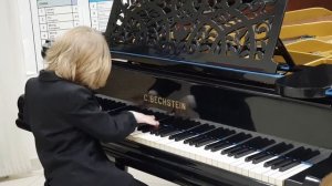 Little Elisey Mysin shows Grandmaster level on the piano