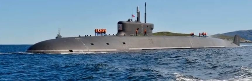 Ракетный крейсер Князь Олег и АПЛ К 573 Новосибирск вошли в состав ВМФ России.mp4