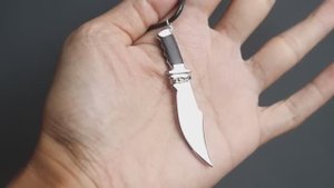 Из ржавой железяки - крохотный мини нож