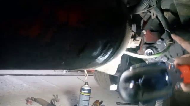 ремонт volvo редуктора кпп.кто-то зря разобрал а у кого-то всё на муку размотало. смотреть онлайн