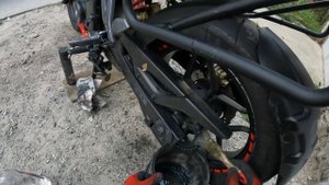 Обслуживаем цепь на Pulsar NS 200.