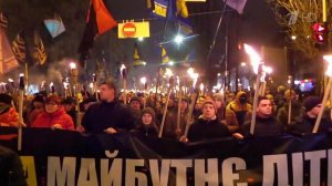 Факельные шествия, погромы церквей, убийства и пре...дивах - Украина встретила Новый год и Рождество