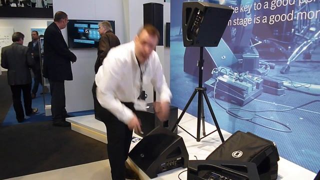 Новый сценический монитор Dynacord AXM-12 смотреть онлайн