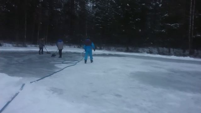 Заливаем каток смотреть онлайн