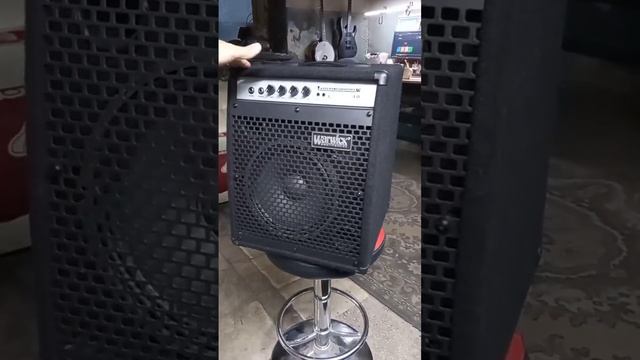 Warwick BC 40 комбо для бас-гитары, 40Вт смотреть онлайн