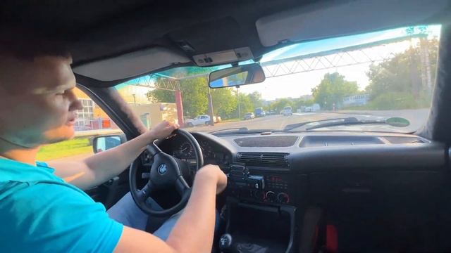 Выхлоп BMW e34 на BMW e32, звук 525i тапка в пол