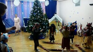 Танец БАБКА ЕЖКА