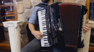 BELTLEADGHVBK - Black Beltuna Leader V Special Amplisound Piano Accordion LMMMH 41 120 $12999